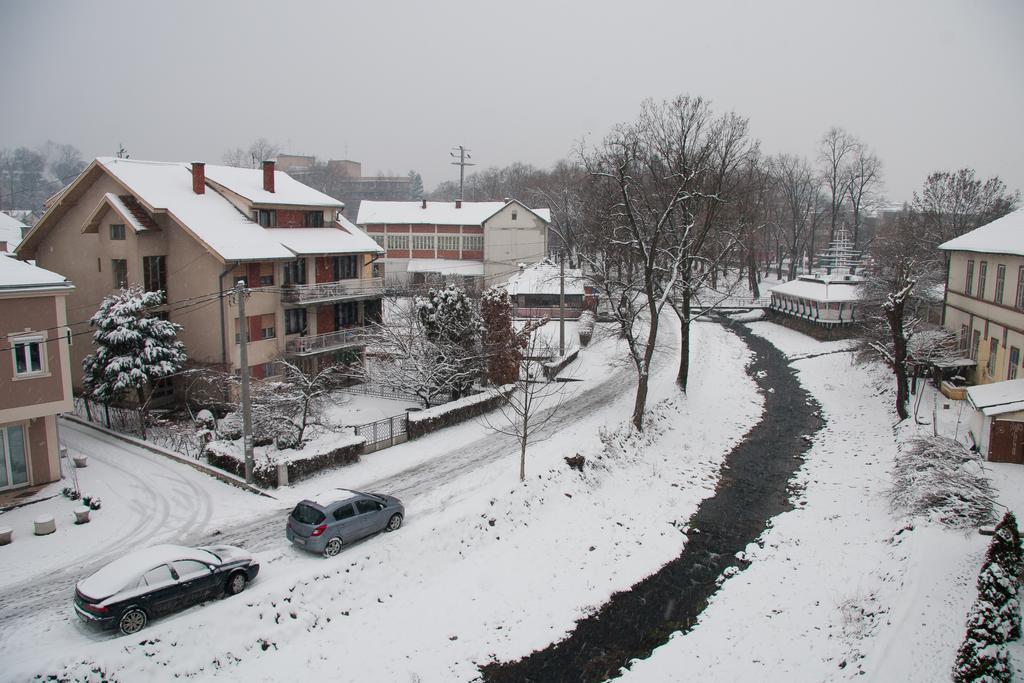 Hotel Kralj Vrnjačka Banja Екстериор снимка