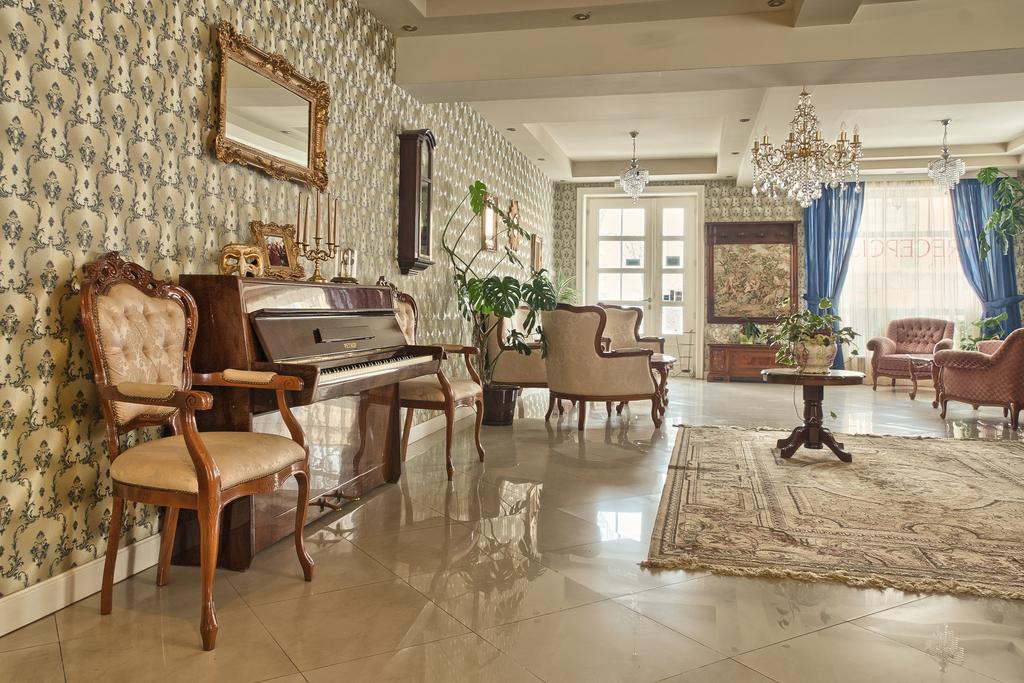 Hotel Kralj Vrnjačka Banja Екстериор снимка