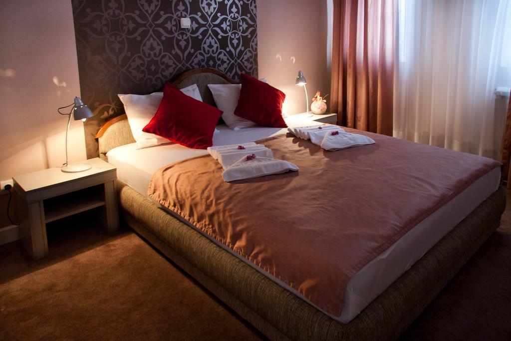 Hotel Kralj Vrnjačka Banja Стая снимка